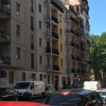 Marcus Alloggio in famiglia